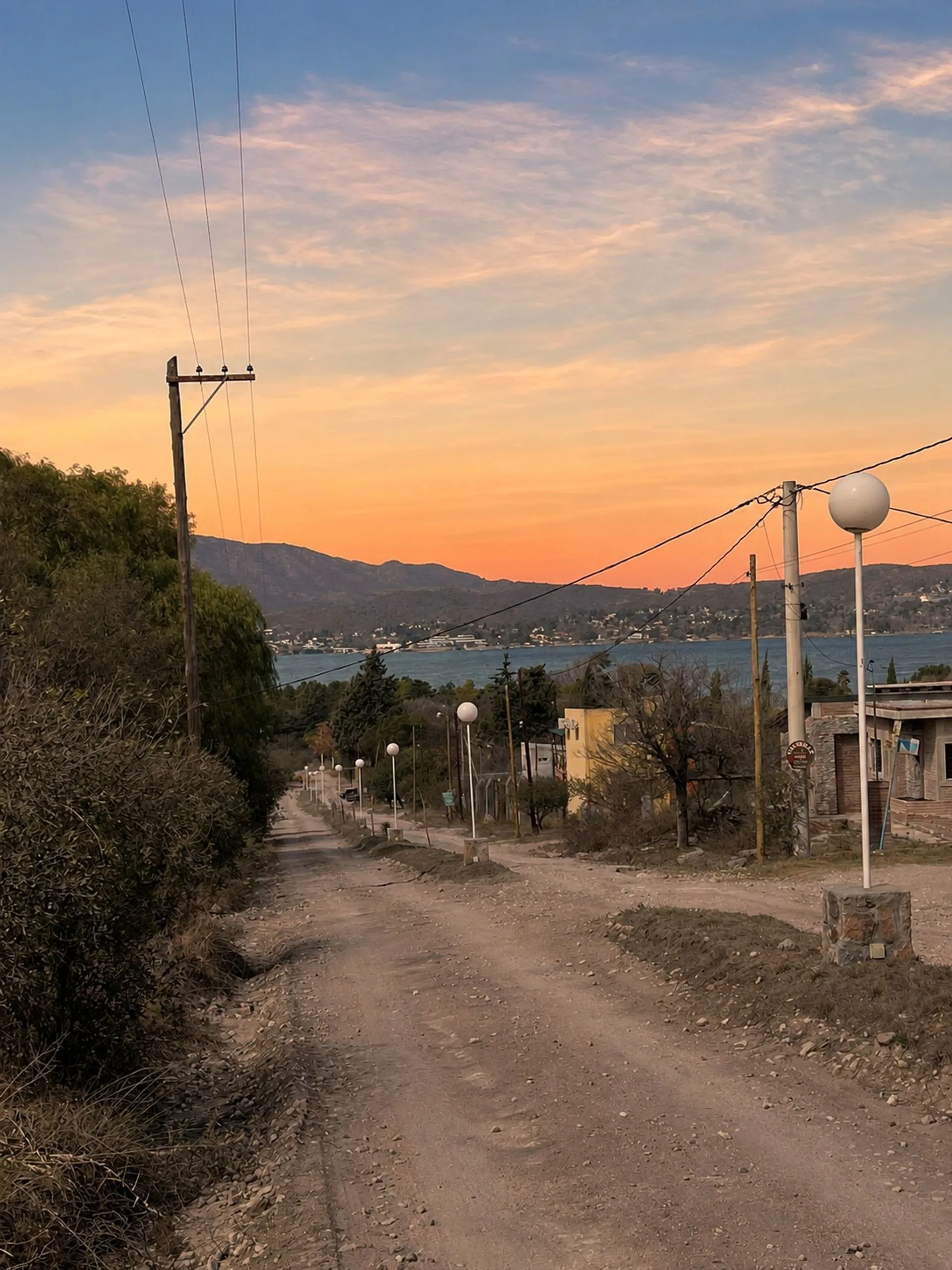 VENDO LOTE 1200M2 A 2 CUADRAS DEL LAGO SAN ROQUE foto 3