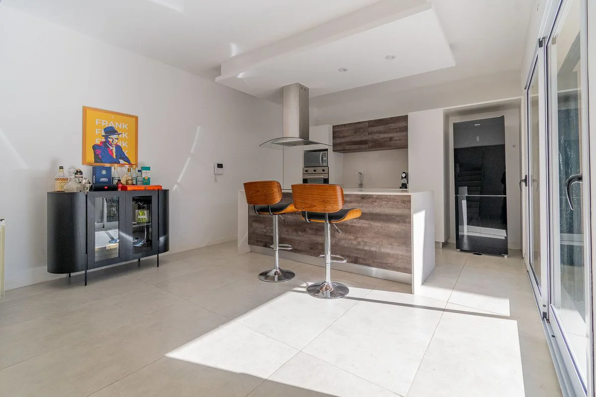 VENTA CASA 3 DORM VILLA PUEYRREDON COCHERA DOBLE foto 2