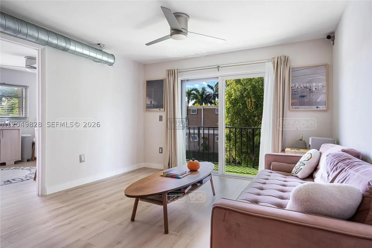1900 Meridian Ave #204 1900 foto 2