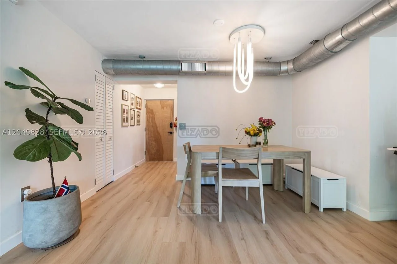 1900 Meridian Ave #204 1900 foto 3