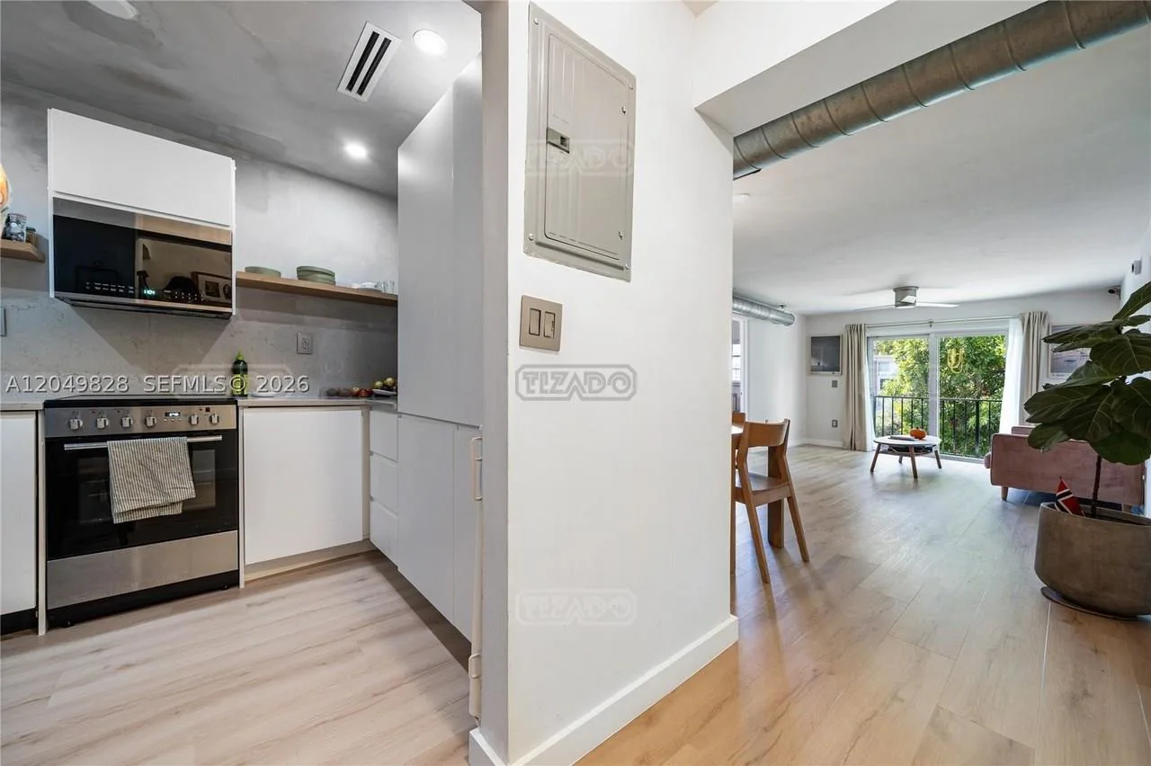 1900 Meridian Ave #204 1900 foto 4