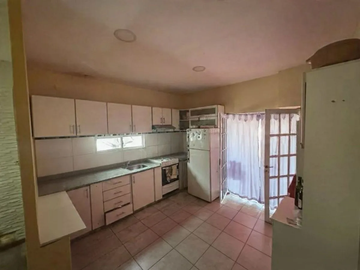 VENTA CASA LA EMILIA 2 HAB PILETA foto 4