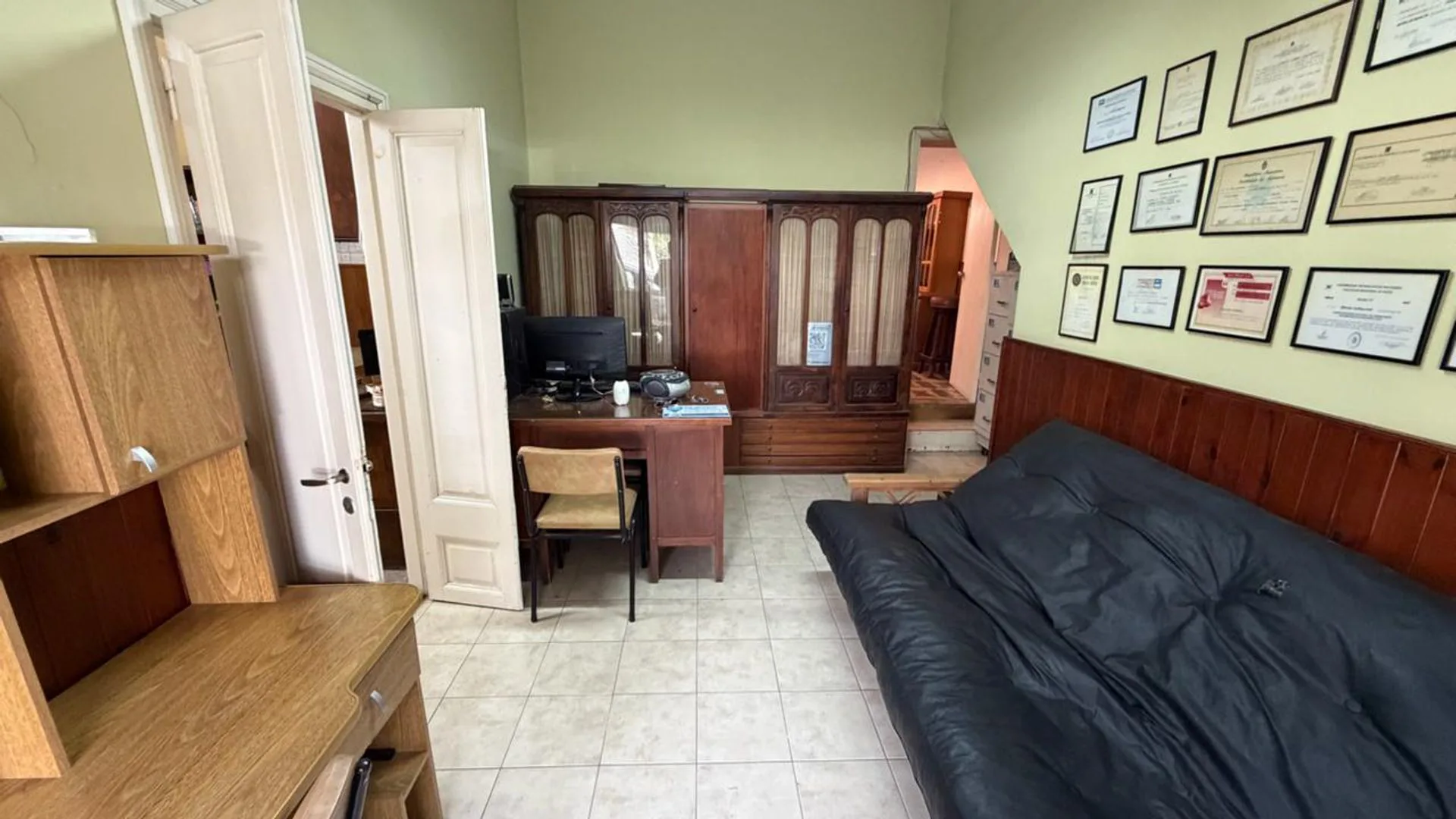 Se vende Dpto. c/salón PB (Ph), exc. ubic. VT foto 2