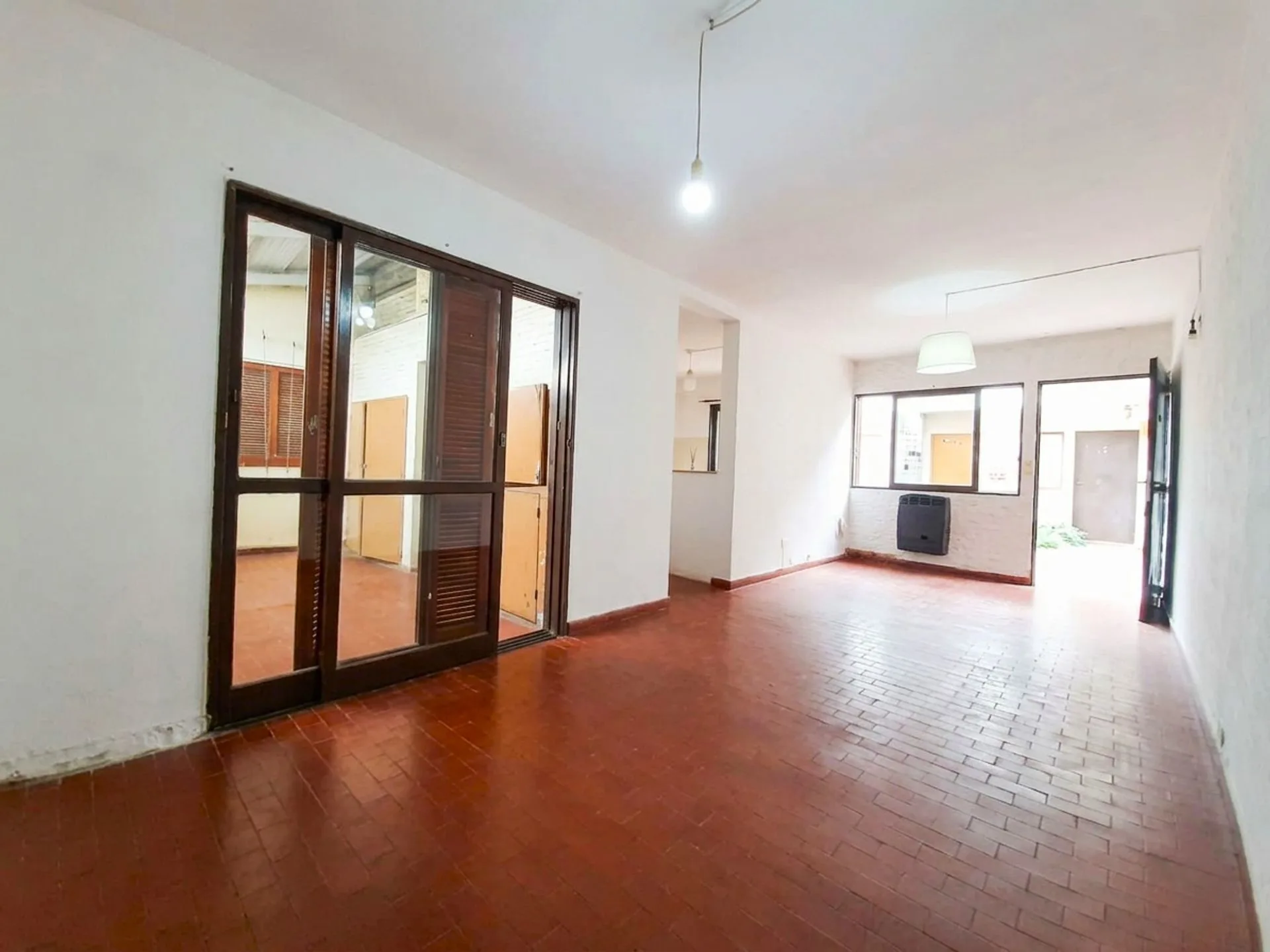 PH 3 AMB. VENTA EN LA PLATA CON PATIO Y PARRILLA foto 4