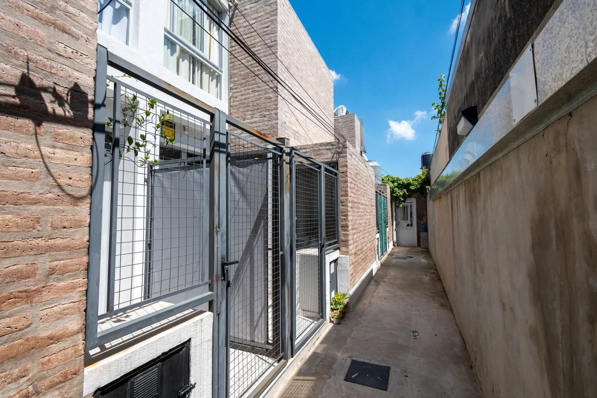 Se vende Dúplex en Barrio Sargento Cabral! foto 3