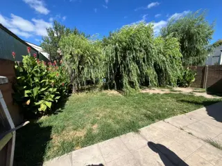 Casa en venta en Jeppener - Amplio lote con parque - Dorrego entreSargiotti y Simón Irey foto 5