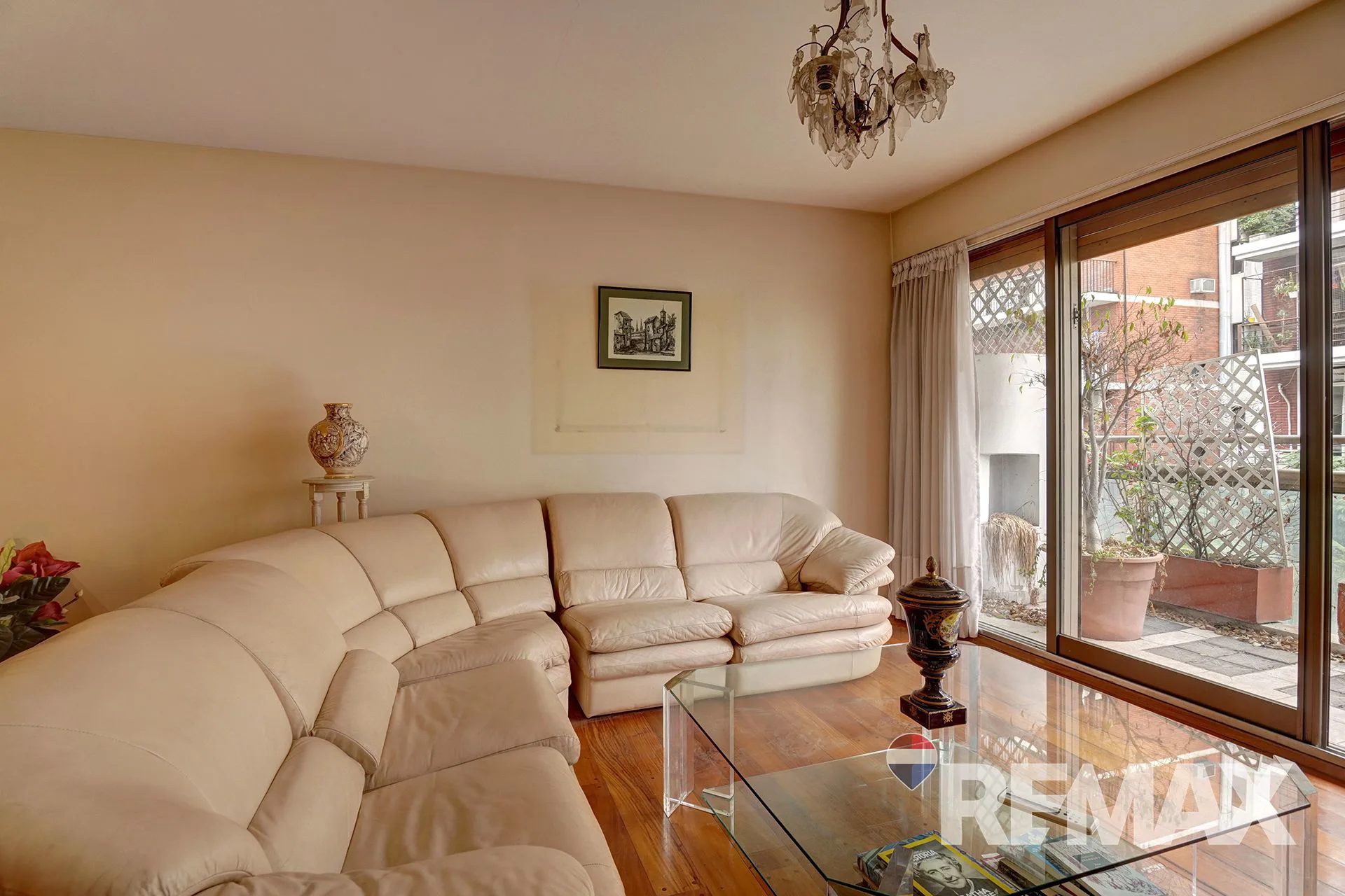 Venta Dpto. 3 amb en Palermo con cochera y dep. foto 4