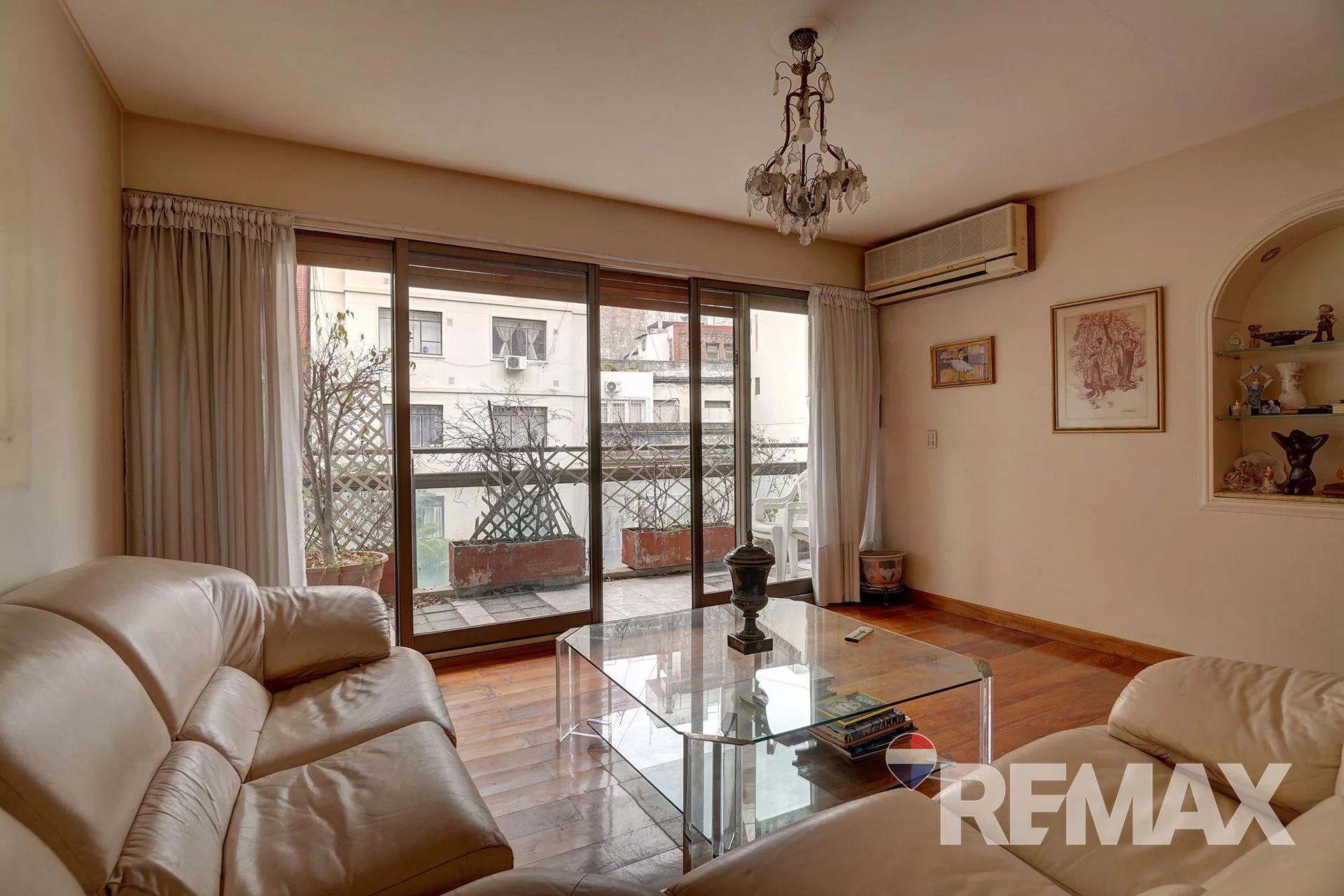 Venta Dpto. 3 amb en Palermo con cochera y dep. foto 5
