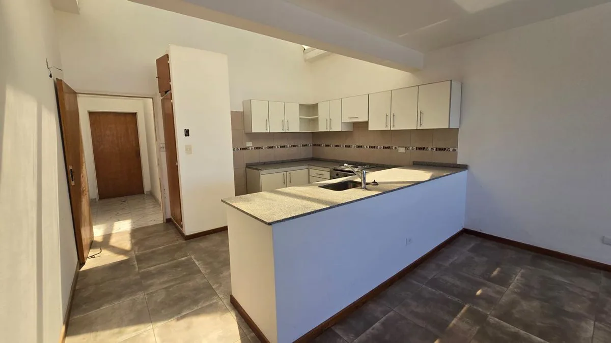 VENTA DEPARTAMENTO 2 AMB AVELLANEDA ESTRENAR foto 5