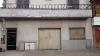 Casa de 4 amb al frente foto 1