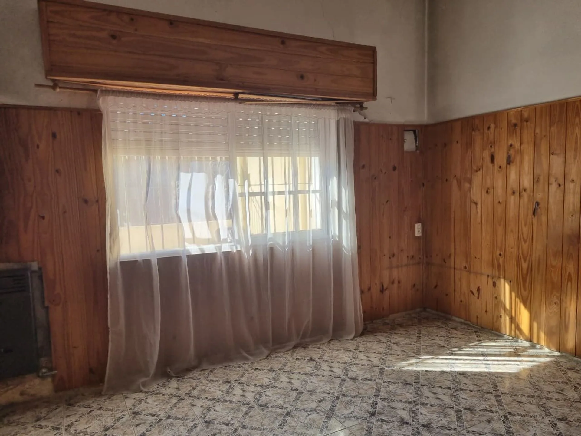 Casa con 4 Dormitorios+Quincho | Gran Fondo Libre foto 2