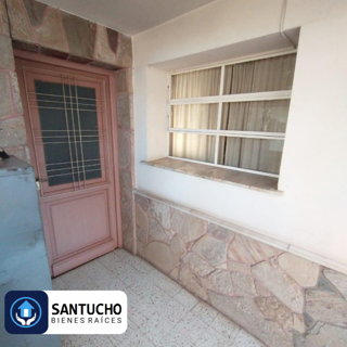 VENTA / Casa en Avenida principal, Colonia Caroya. foto 3