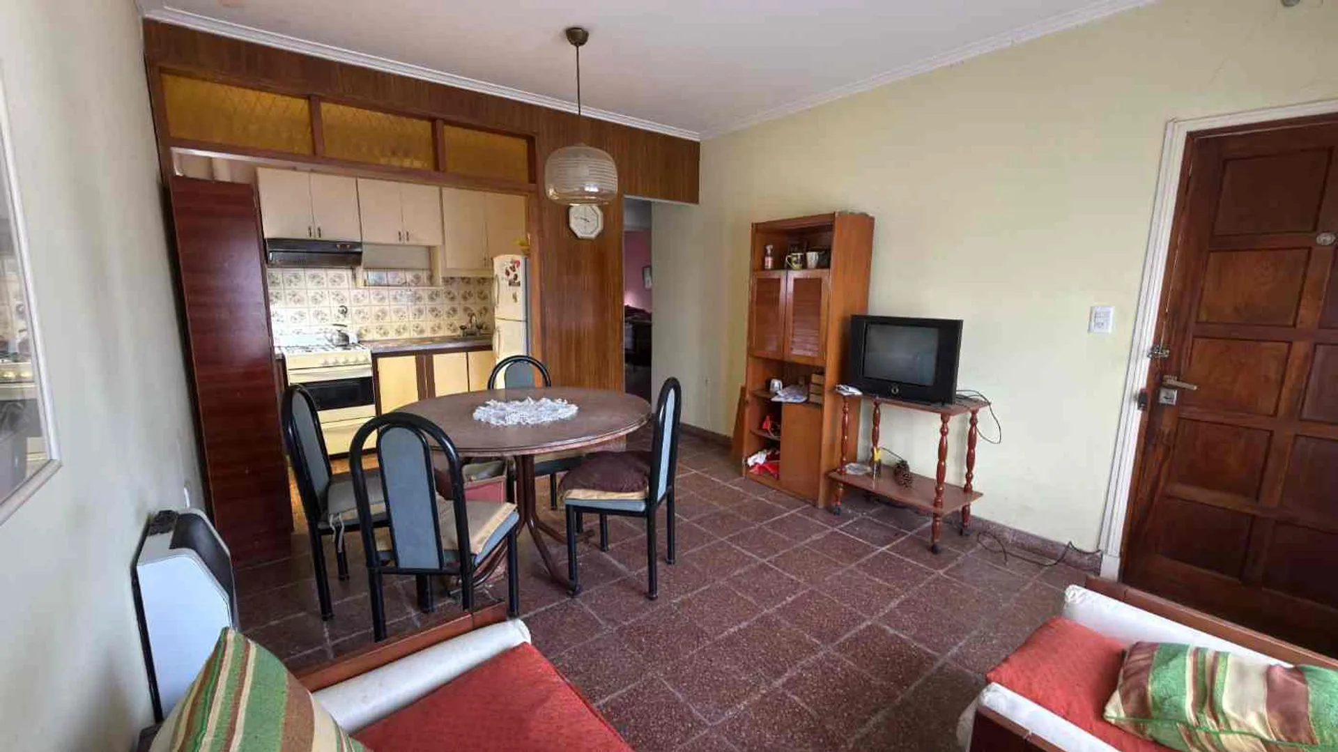 Casa de 4 amb en venta barrio El Progreso c jardín foto 3