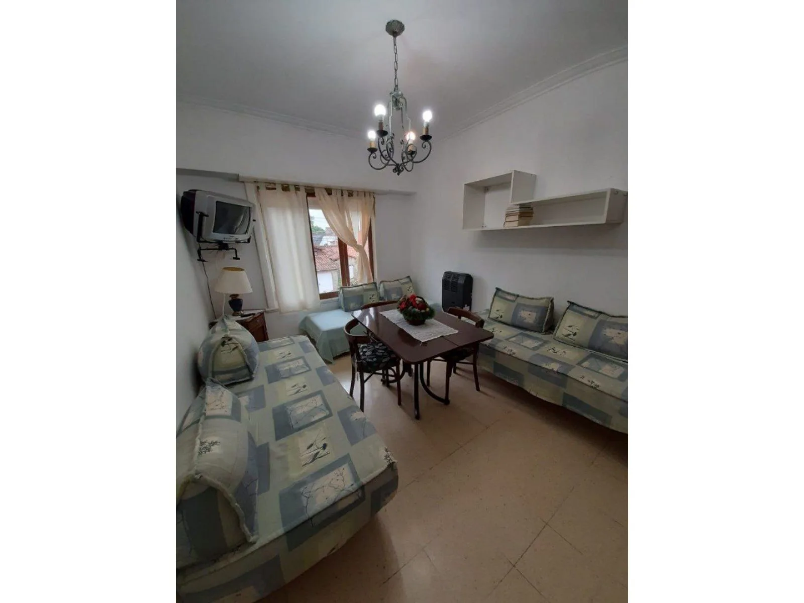 Alquiler temporario tipo casa 2 ambientes Miramar foto 2