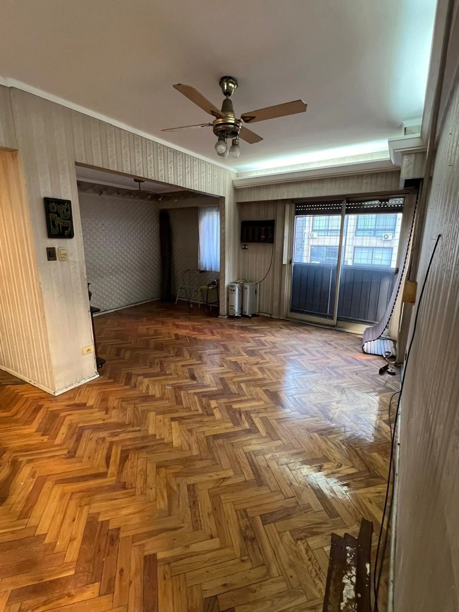 VENTA DEPTO 3 AMBIENTES EN BALVANERA A REFACCIONAR foto 4