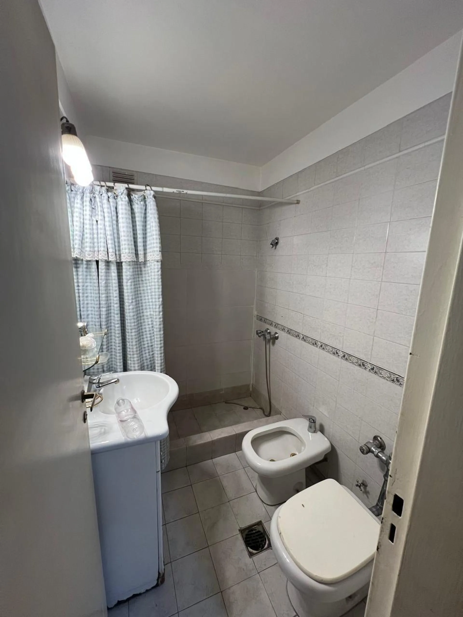VENTA DEPTO 3 AMBIENTES EN BALVANERA A REFACCIONAR foto 5