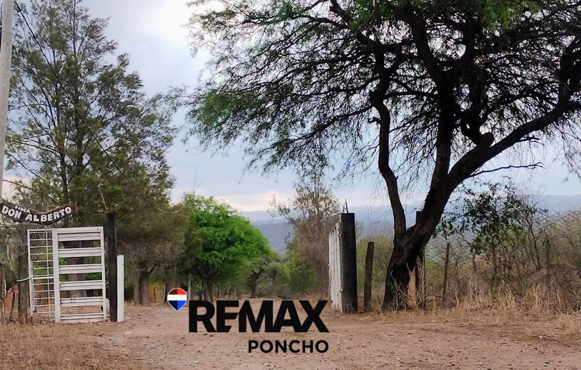 SE VENDE FINCA, RUTA 38 KM 614 PACLIN. FACILIDADES foto 2