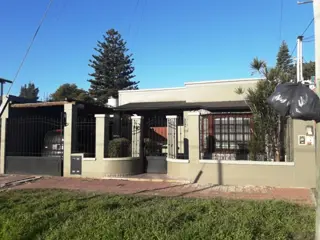 MUY BUENA CASA VIAMONTE AL 2000 SOBRE LOTE DE 10 X 44 foto 1
