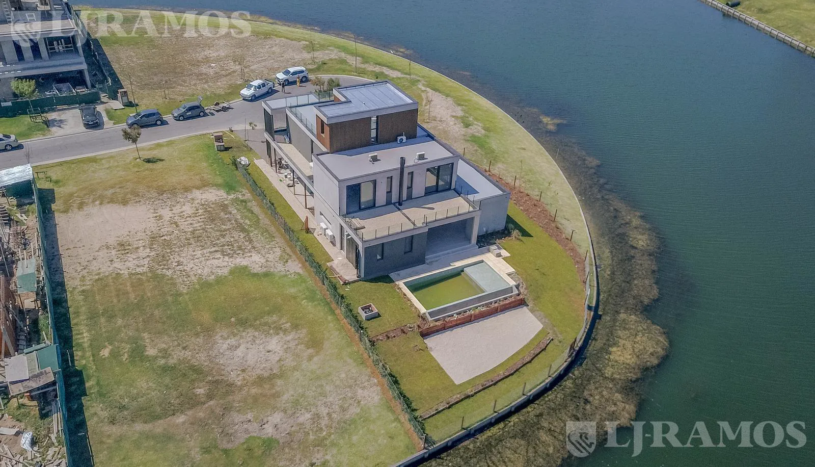 Casa con 3 suites, sobre el lago, en venta en LOS PUENTES, NORDELTA foto 4
