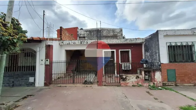 VENTA DE CASA 2DORM AVENIDA BRASIL - SAN PEDRO
