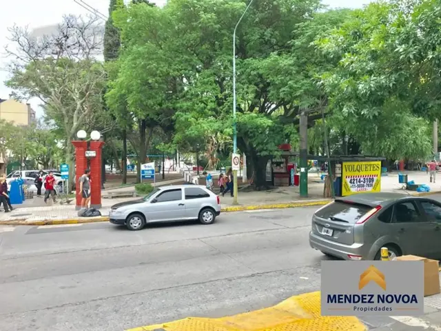 LOCAL DE 270M2 EN PLENO CENTRO DE ADROGUE