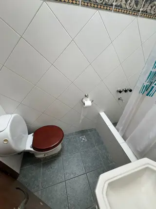 Casa de 3 Amplios Ambientes en Remedios de Escalada. foto 1