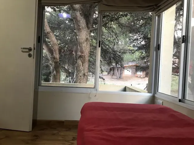 HERMOSA CASA  PARA 4 PERSONAS EN SAUCE GRANDE (Calle Miramar y La Perla) a 5 cuadras del mar