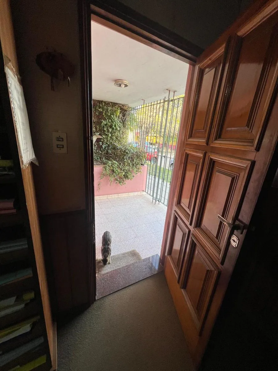 OPORTUNIDAD Venta de casa de 2 plantas foto 4