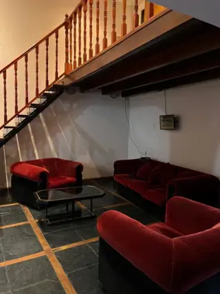 PH 4 AMBIENTES , 2 PATIOS , 3 HAB, APROX 160 M2 foto 3