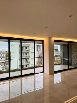 Venta Piso Completo - 4 Ambientes con cochera y parrilla (Saenz Peña) foto 3