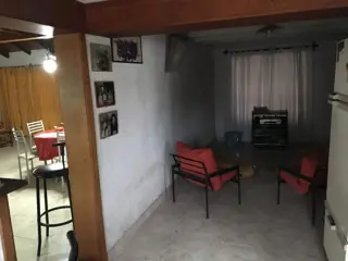 SE VENDE CHALET HERMOSO - CALLE 80 Y 57 foto 3