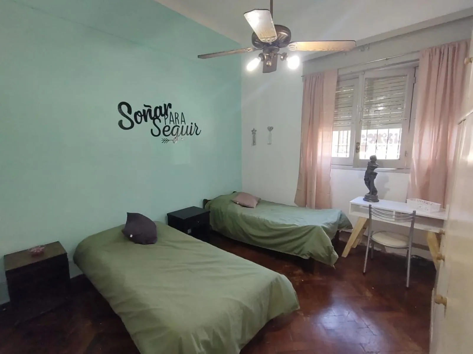 2-bedroom ph (townhouse) in Almagro – photo 4 of 9