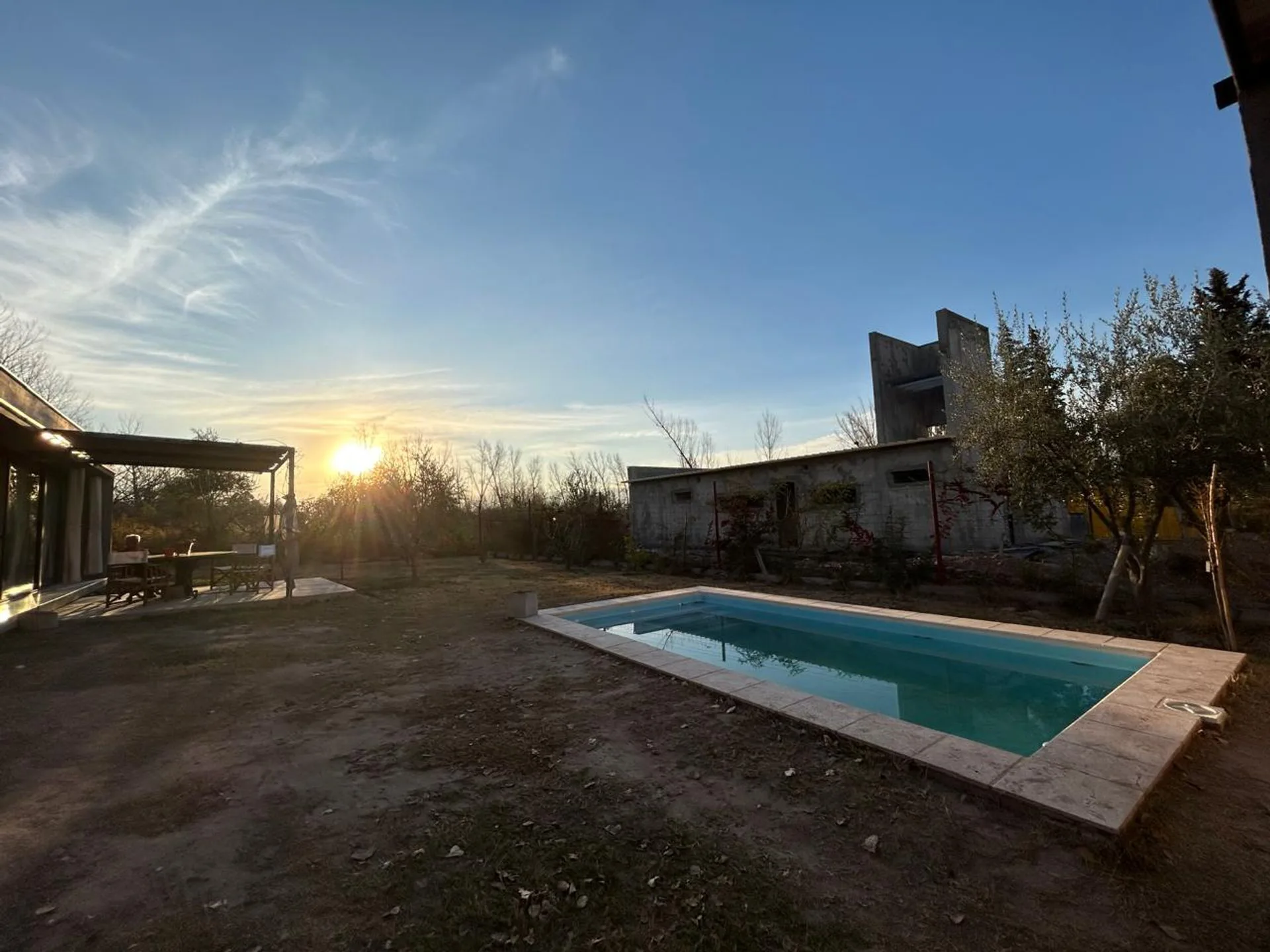 Venta de casa en Lunlunta. foto 2