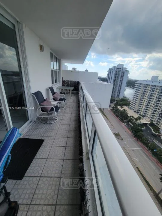 5601 Collins Ave #PH-9 5600 foto 3