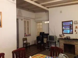 Casa Con Cochera En Excelente Zona - Gendra Propiedades foto 5