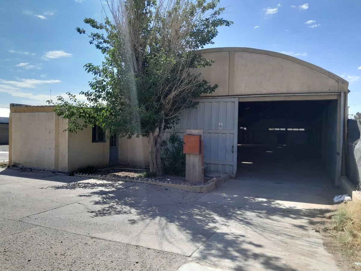 Alquiler Galpones y Oficinas. Lateral RN40. RAWSON foto 5