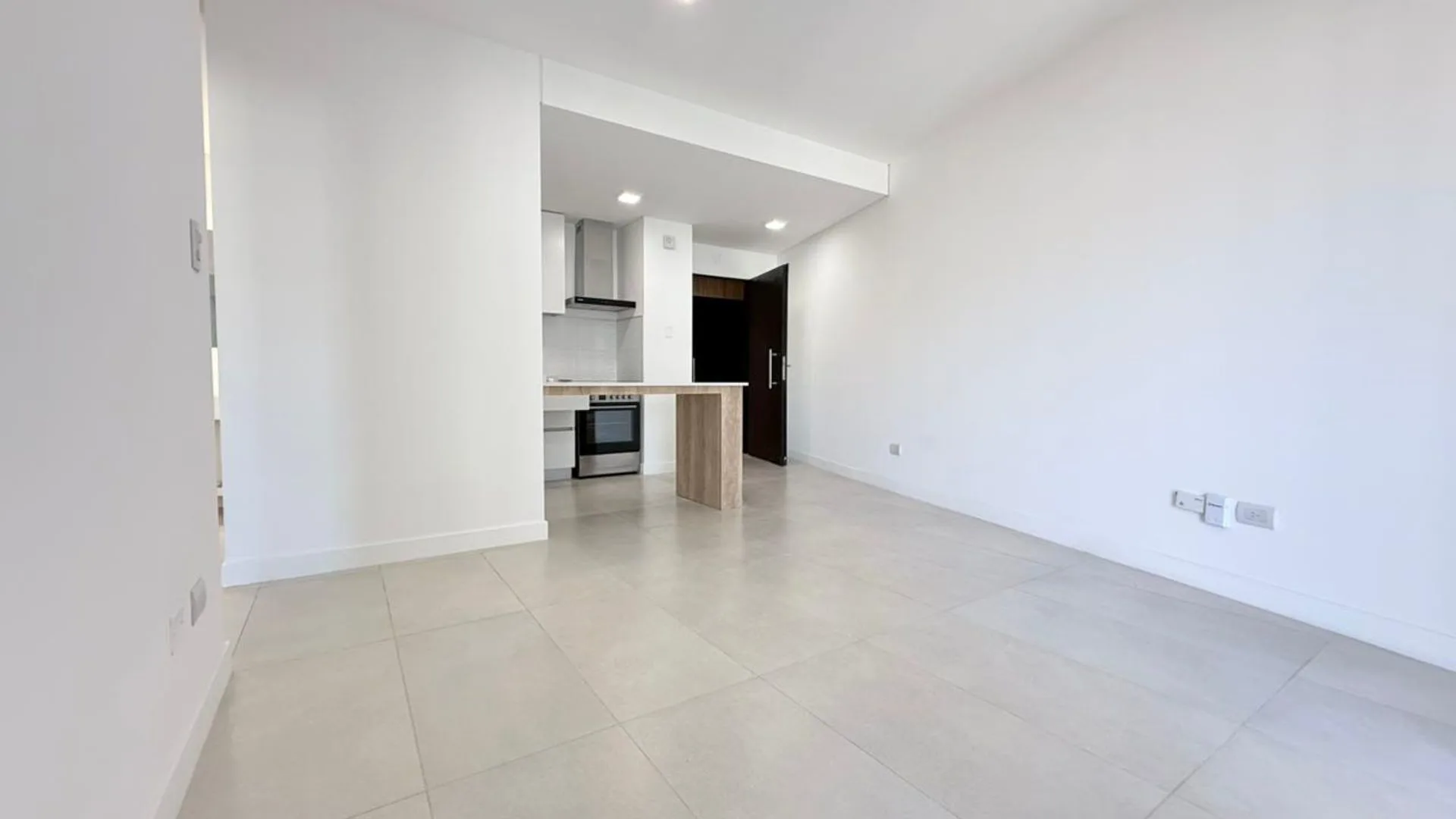 ALQUILA 2 AMB MILAIRES FULL AMENITIES foto 3