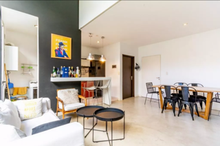 Excelente departamento en Villa Pueyrredon con jardín propio.- foto 2