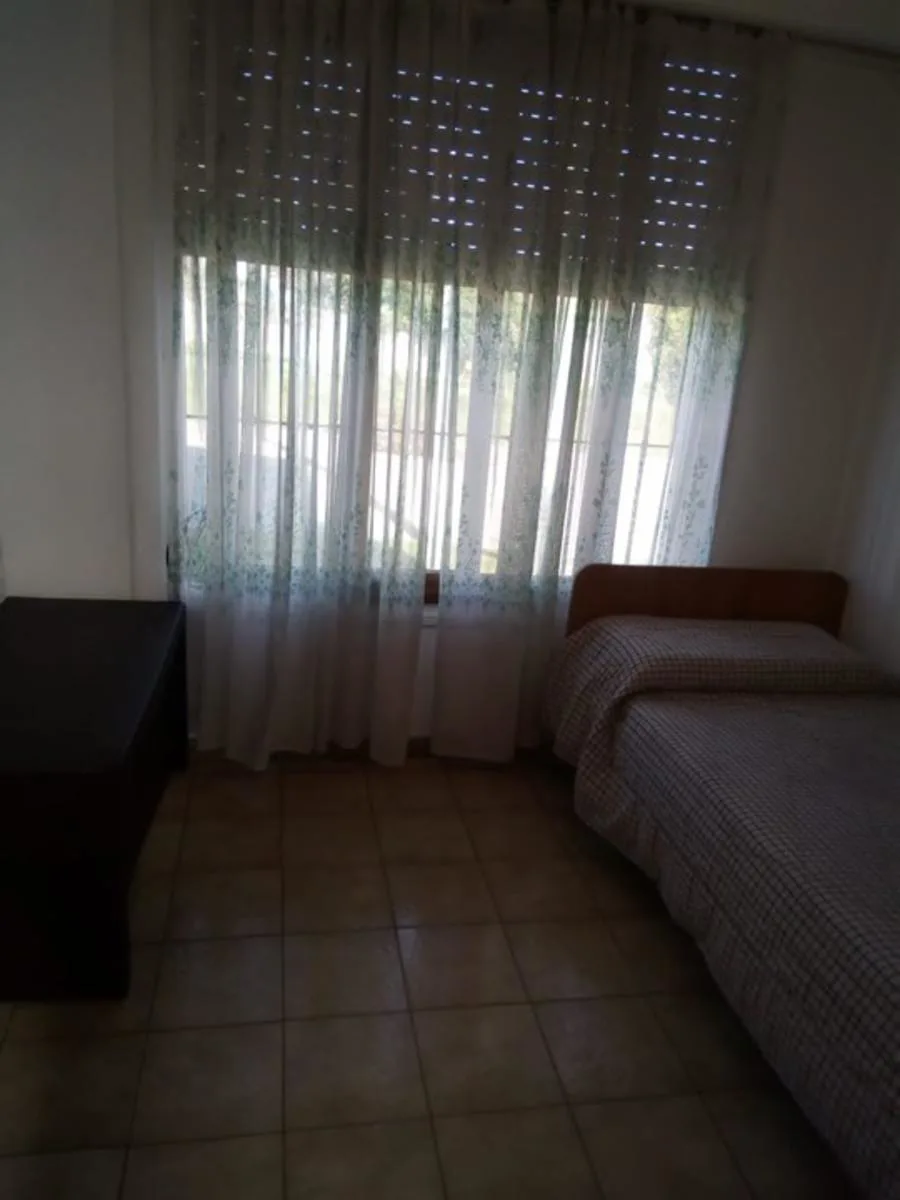 House in Miramar – photo 13 of 14