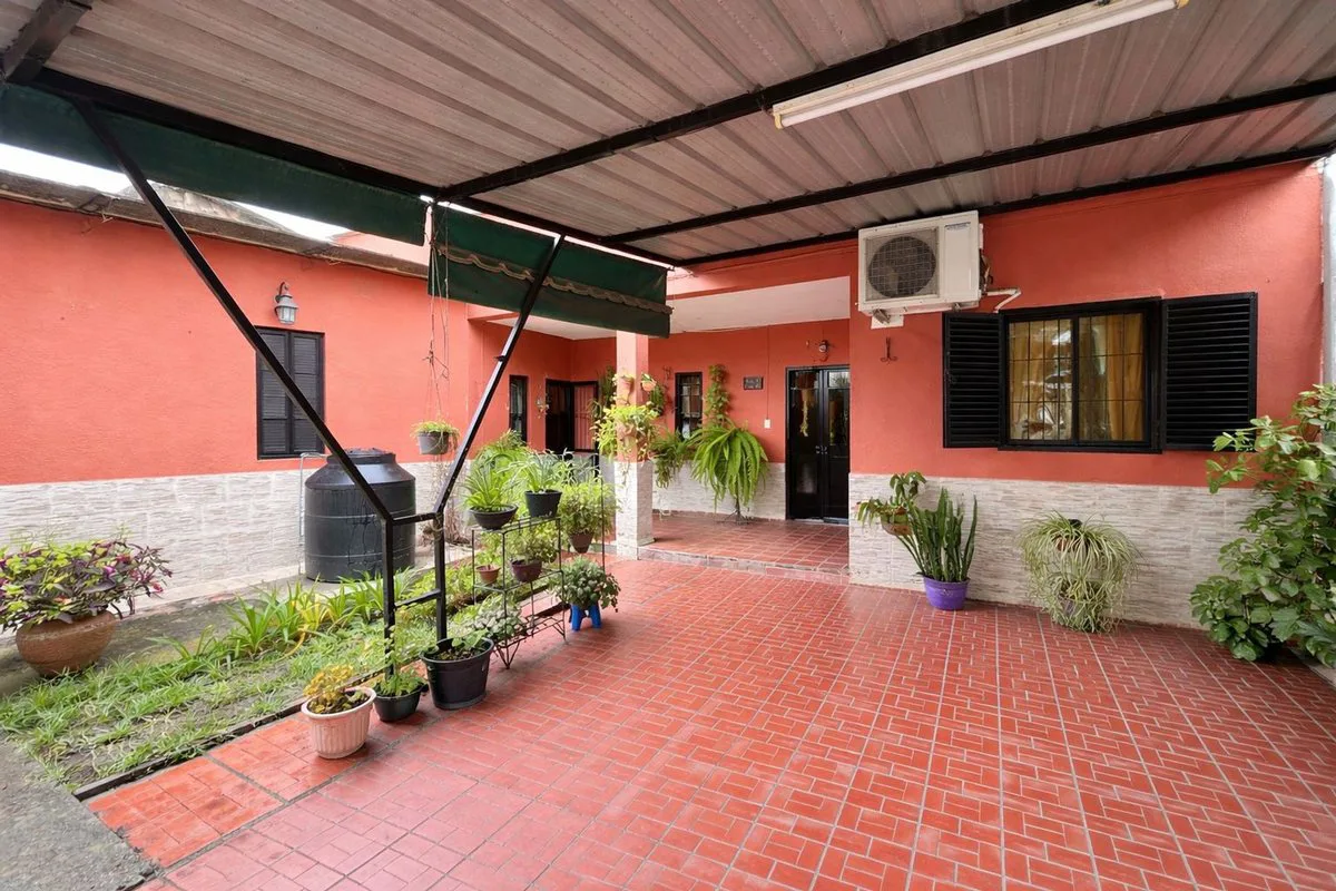 VENTA CASA 3 DORMITORIOS ZONA AV AMERICA
