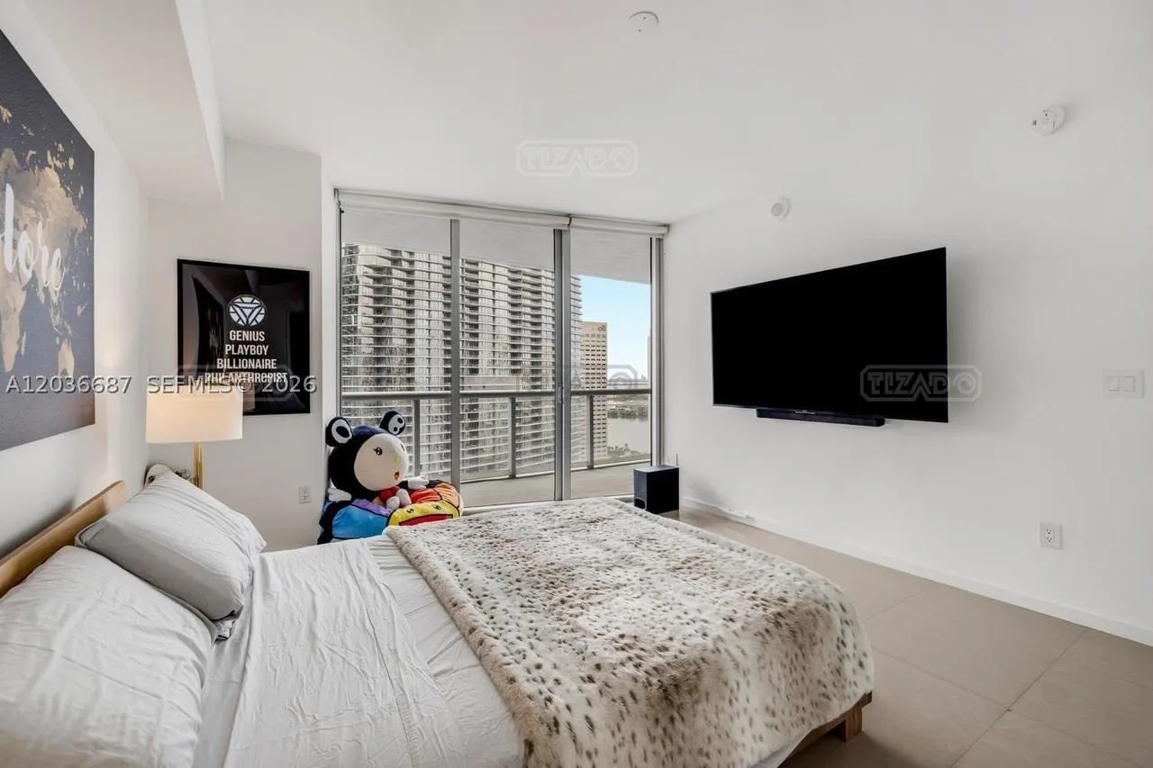 475 Brickell Ave #3214 400 foto 2