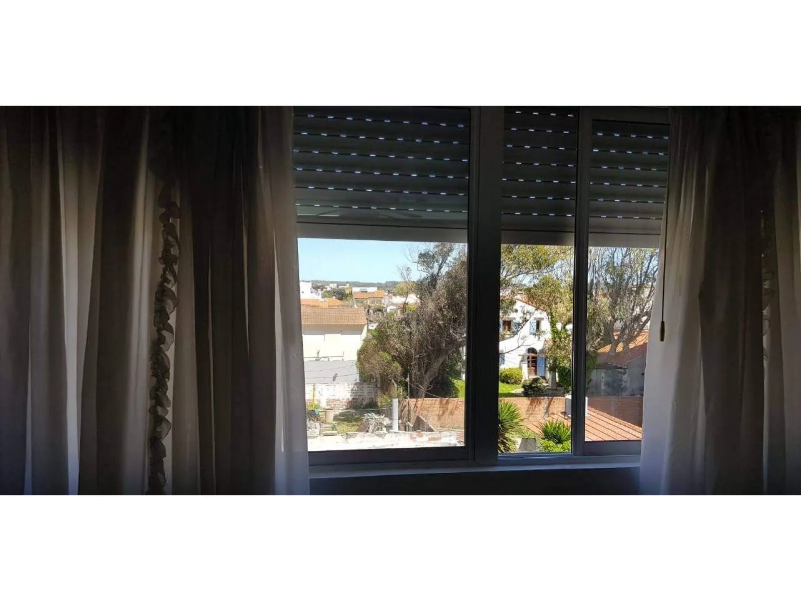 1-Bedroom Apartment Half a Block from the Ocean in Miramar – Short-Term Rental – photo 18 of 23