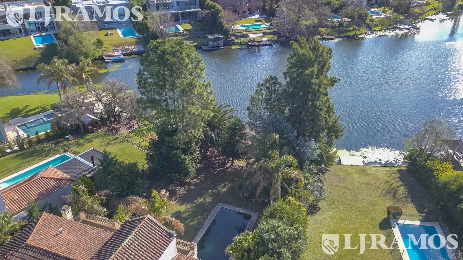 Casa a la laguna en venta en LOS CASTORES foto 5