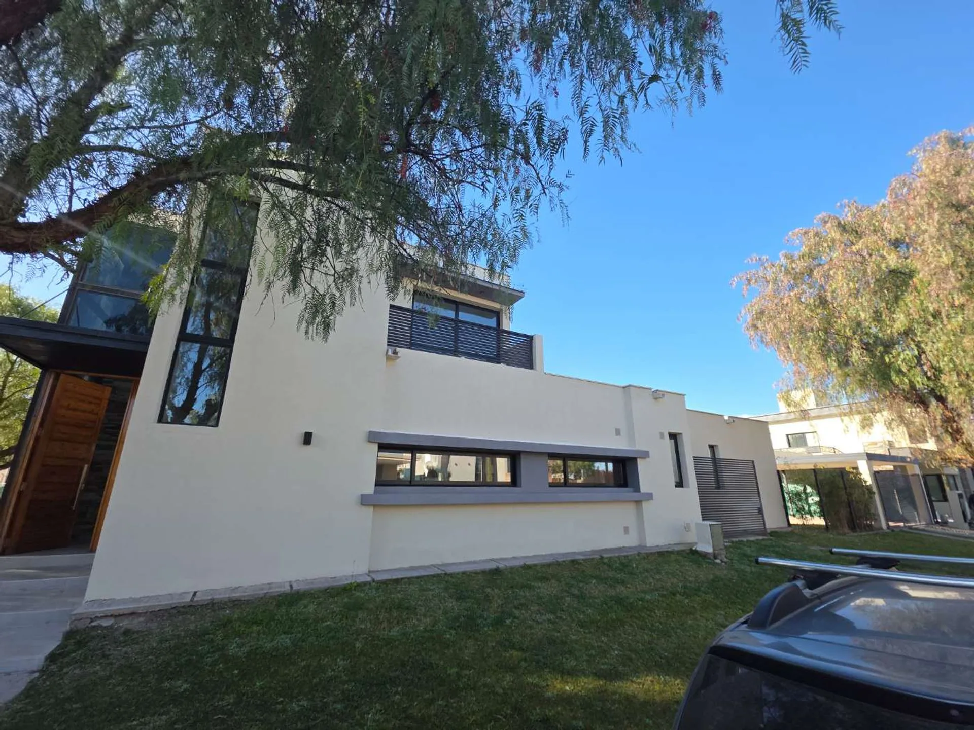 Casa en venta en Barrio Pinares de Furlotti foto 3