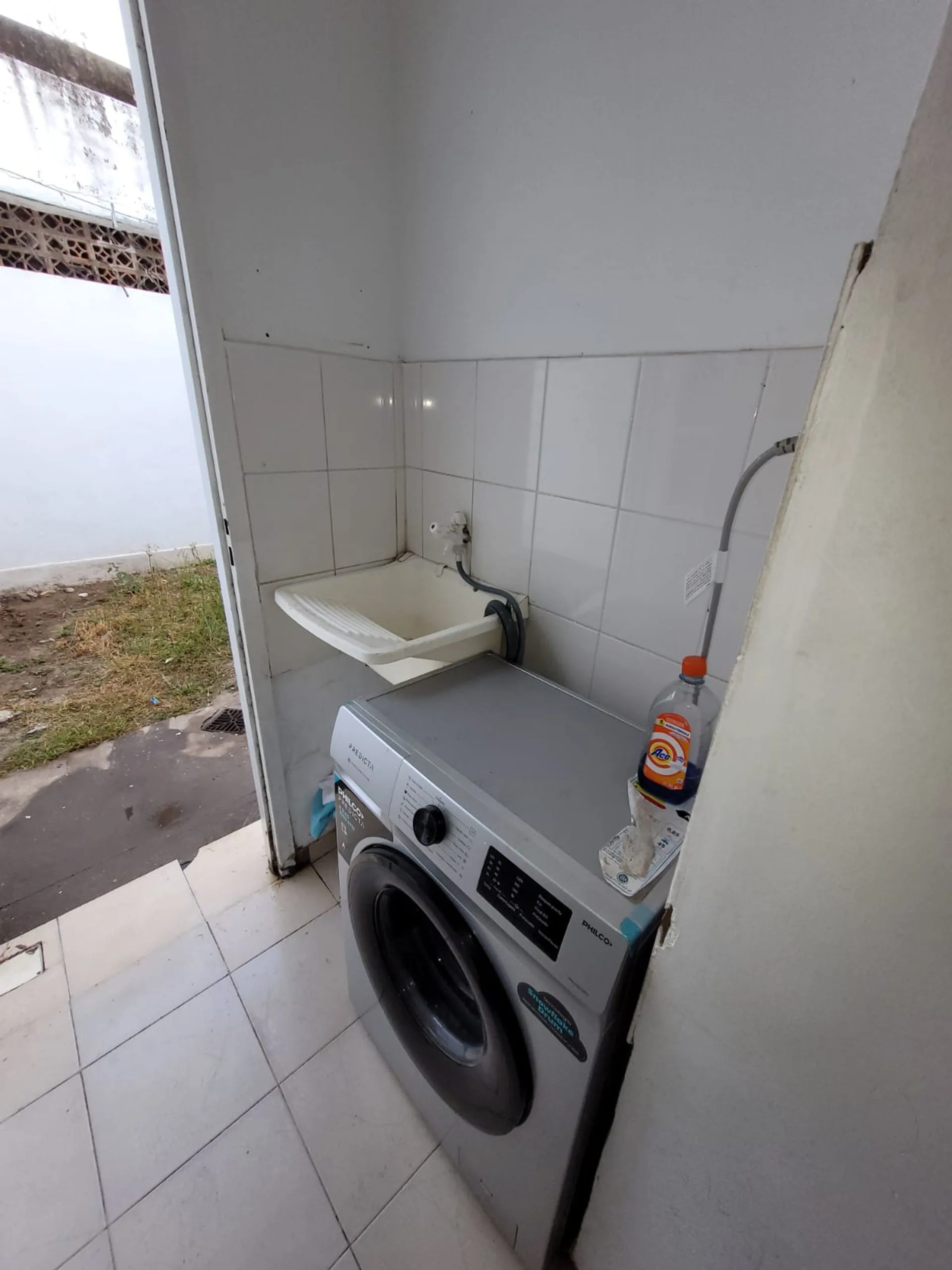 Departamento en planta baja con patio. foto 4