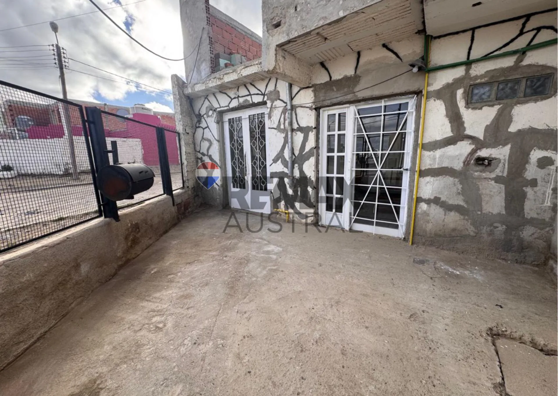 CASA DOS DORMITORIOS MAS DOS DEPARTAMENTOS foto 2