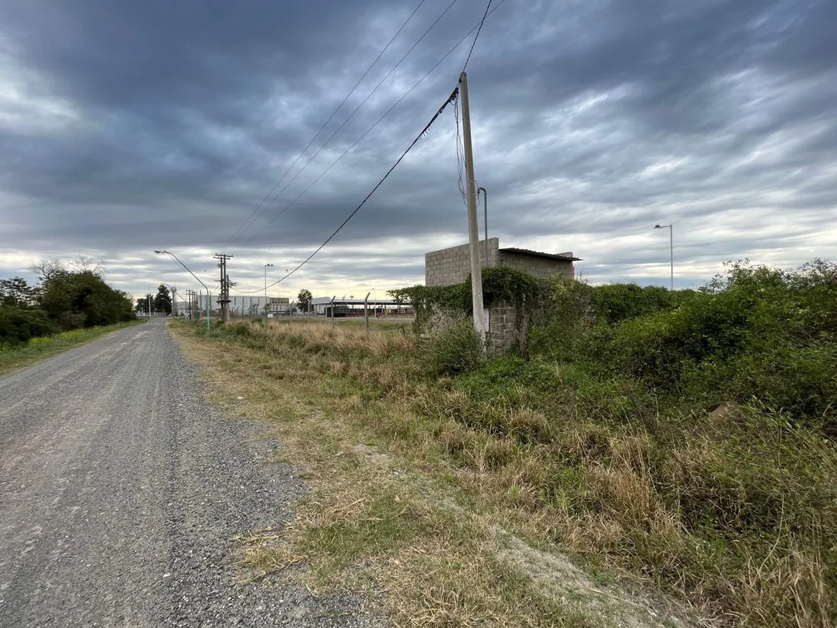 REMAX VENDE TERRENO A METROS DE RN19 SANTO TOME foto 4