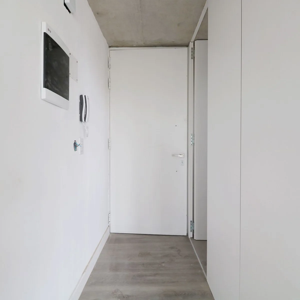Monoambiente con balcón a estrenar foto 4