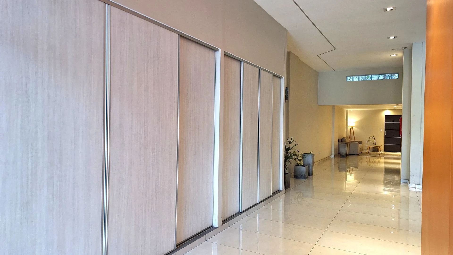 VENTA DPTO 1 DORM CON TERRAZA EXCLUSIVA BARRIO SUR foto 2