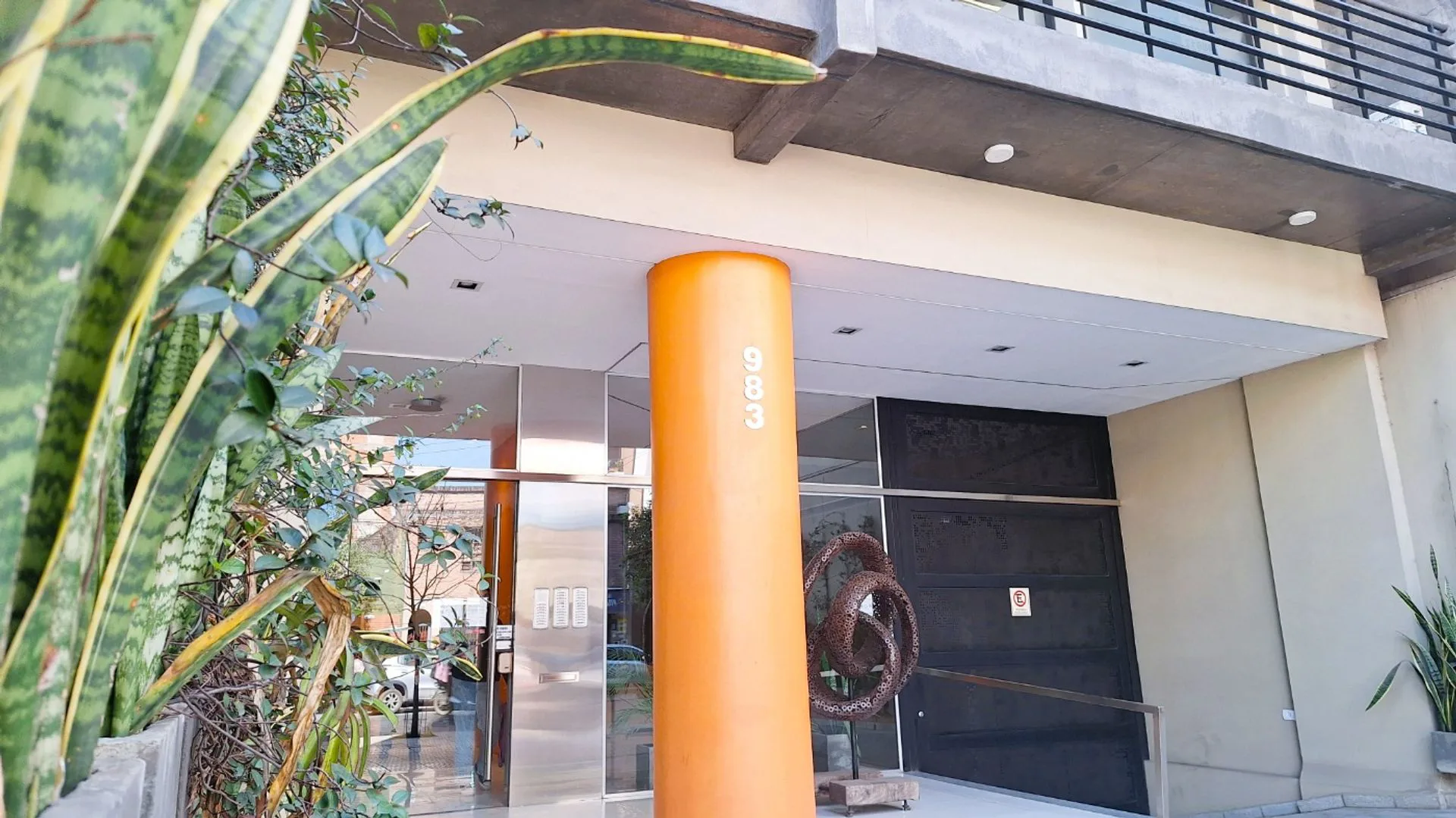 VENTA DPTO 1 DORM CON TERRAZA EXCLUSIVA BARRIO SUR foto 3